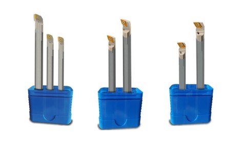 Celokarbidové soustružnické pravé nože v sadě