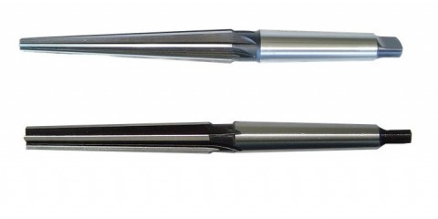 HSS/E Co. kuželové výstružníky s přímými drážkami s MORSE STOPKOU