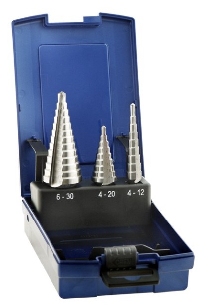 67317 HSSE 5%Co SPIRÁLOVÝ POSTUPNÝ VRTÁK 118°V SADĚ NA NEREZ