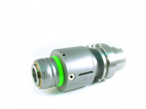 SYNCHRONNÍ ZÁVITOVÁNÍ S INTEGROVANÝM MAZACÍM SYSTÉMEM - SMĚŠOVAČEM VZDUCHU A OLEJE