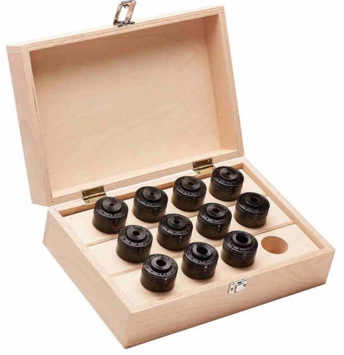 ZÁVITOVACÍ ADAPTÉRY SE SPOJKOU V SADĚ V DŘEVENÉM BOXU